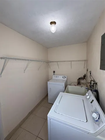 $2,500 | 7508 Northwest 67th Avenue, Tamarac, FL 33321