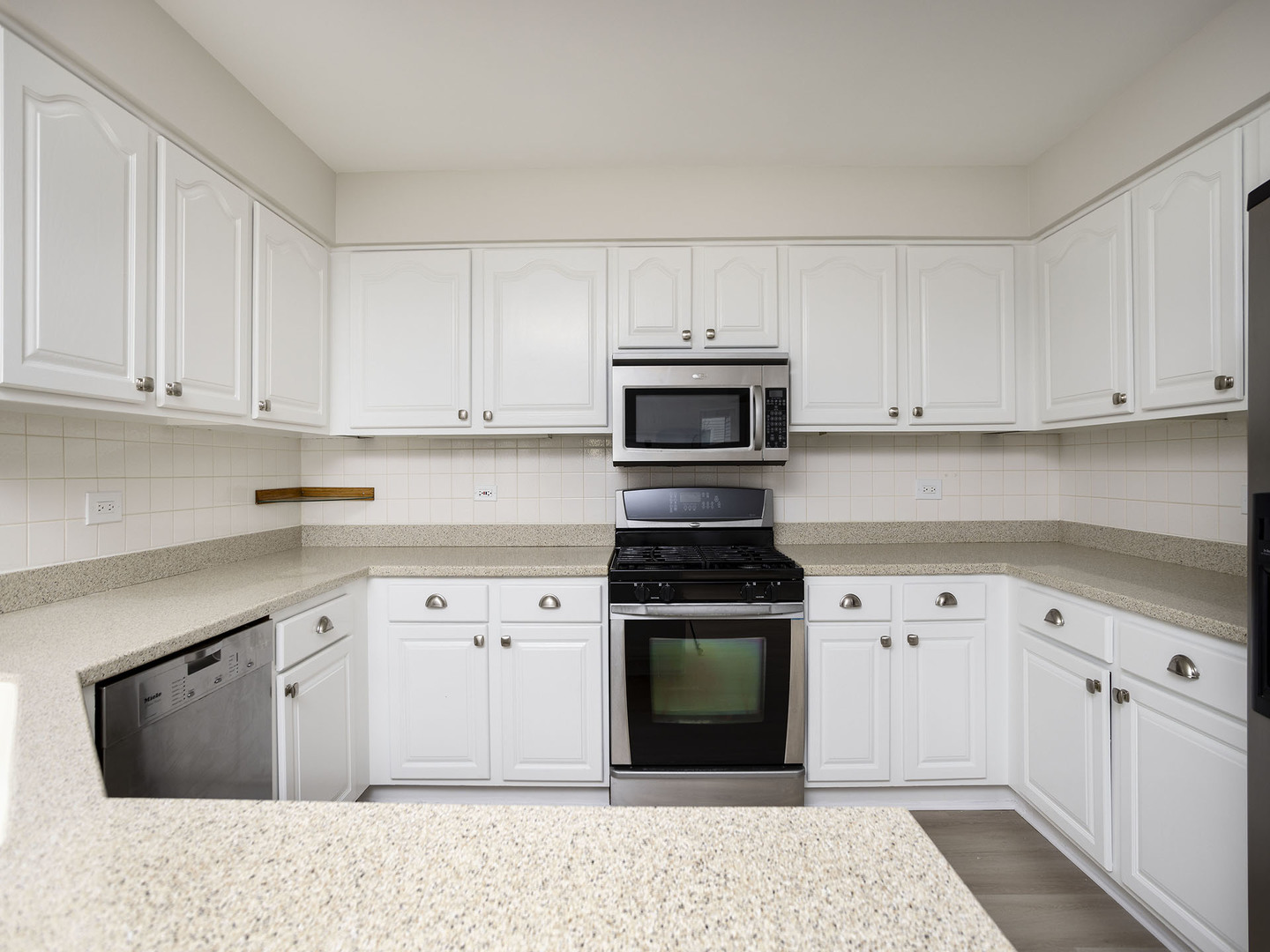 1441 Huntcliff Road Bartlett, IL 60103 - Photo 17 of 36 Gallery Image 17