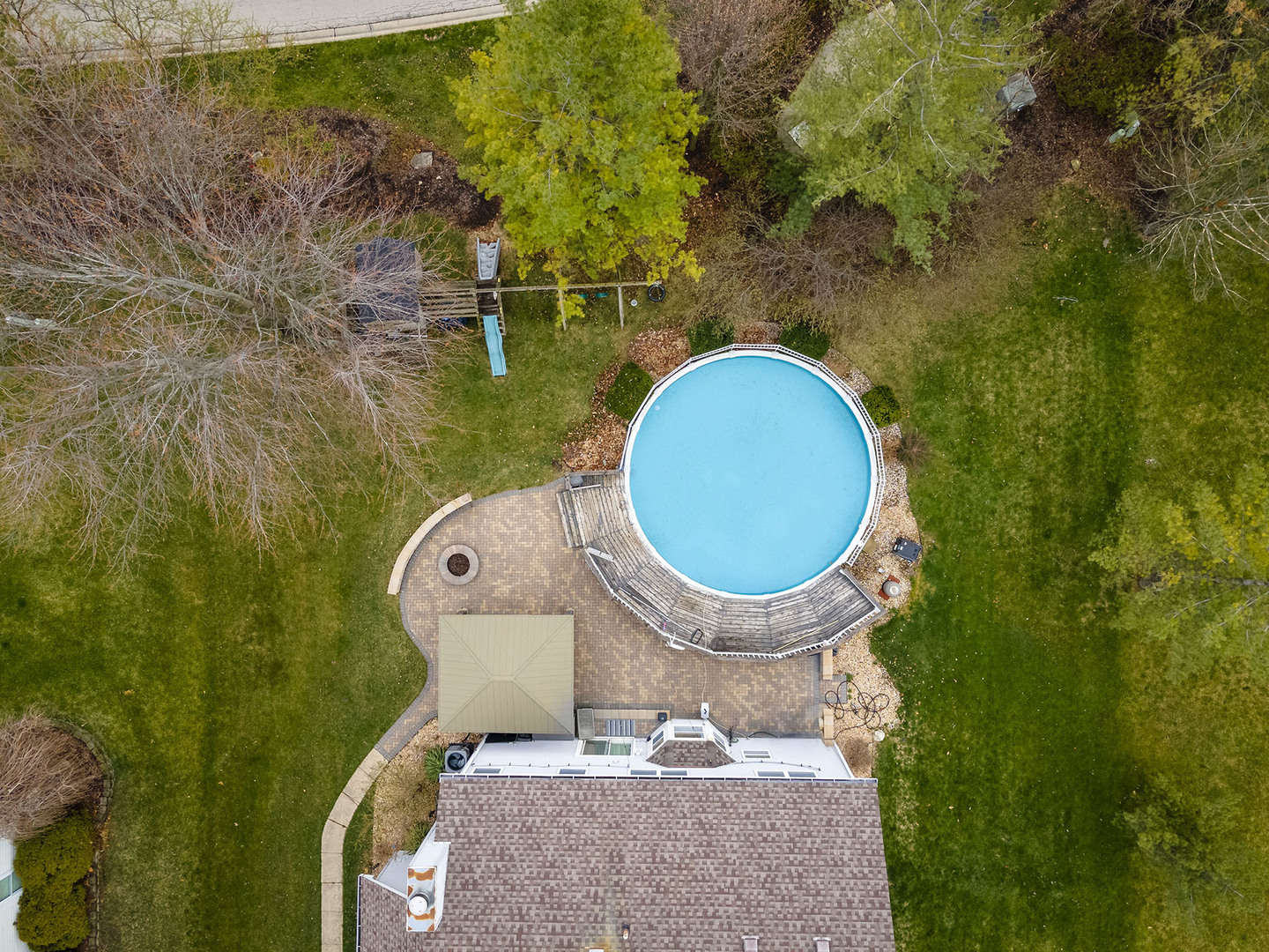 1441 Huntcliff Road Bartlett, IL 60103 - Photo 34 of 36 Gallery Image 34