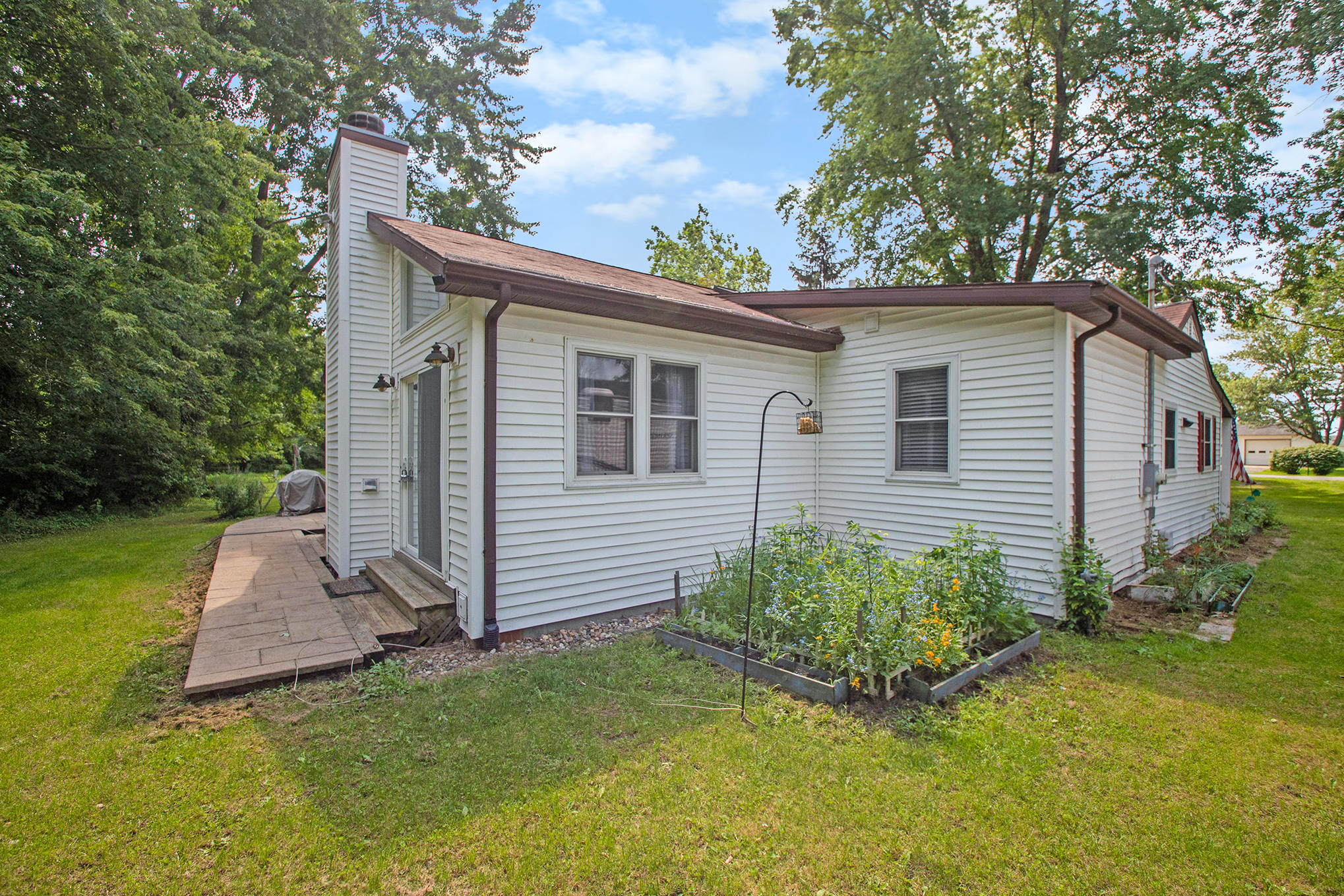6271 Kruger Road Three Oaks, MI 49128 - Photo 3 of 25 IMG_1983