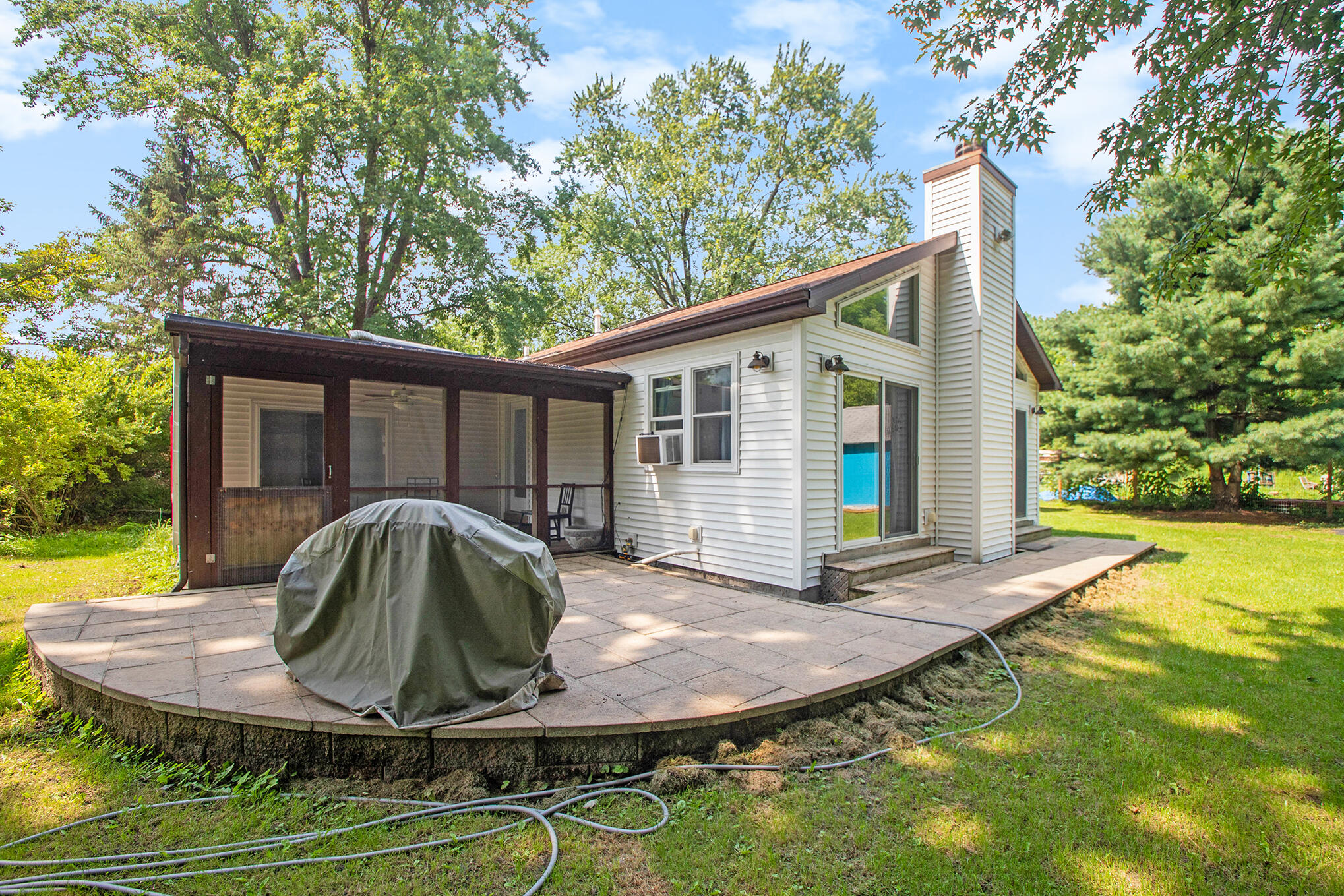 6271 Kruger Road Three Oaks, MI 49128 - Photo 5 of 25 IMG_1987