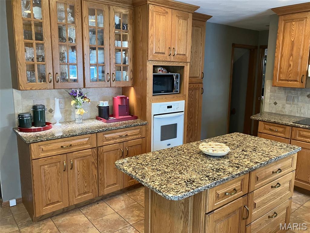 49 Walnut Circle Aviston, IL 62216 - Photo 3 of 16