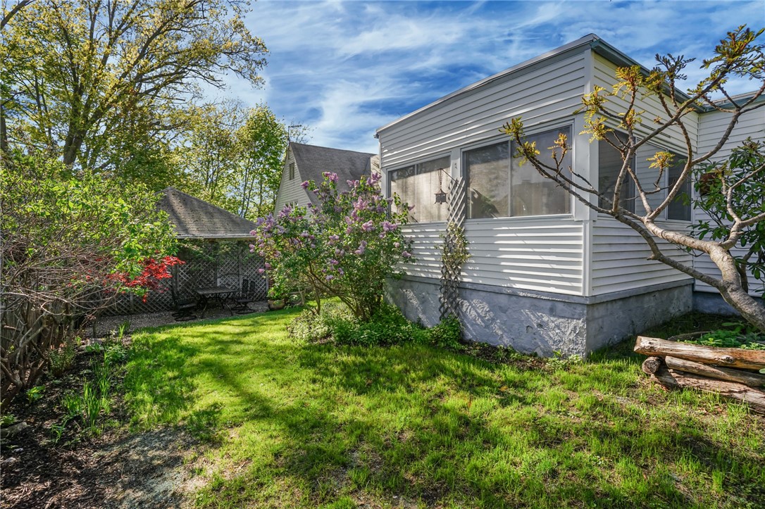 150 Ridge Street Pawtucket, RI 02860 - Photo 39 of 45