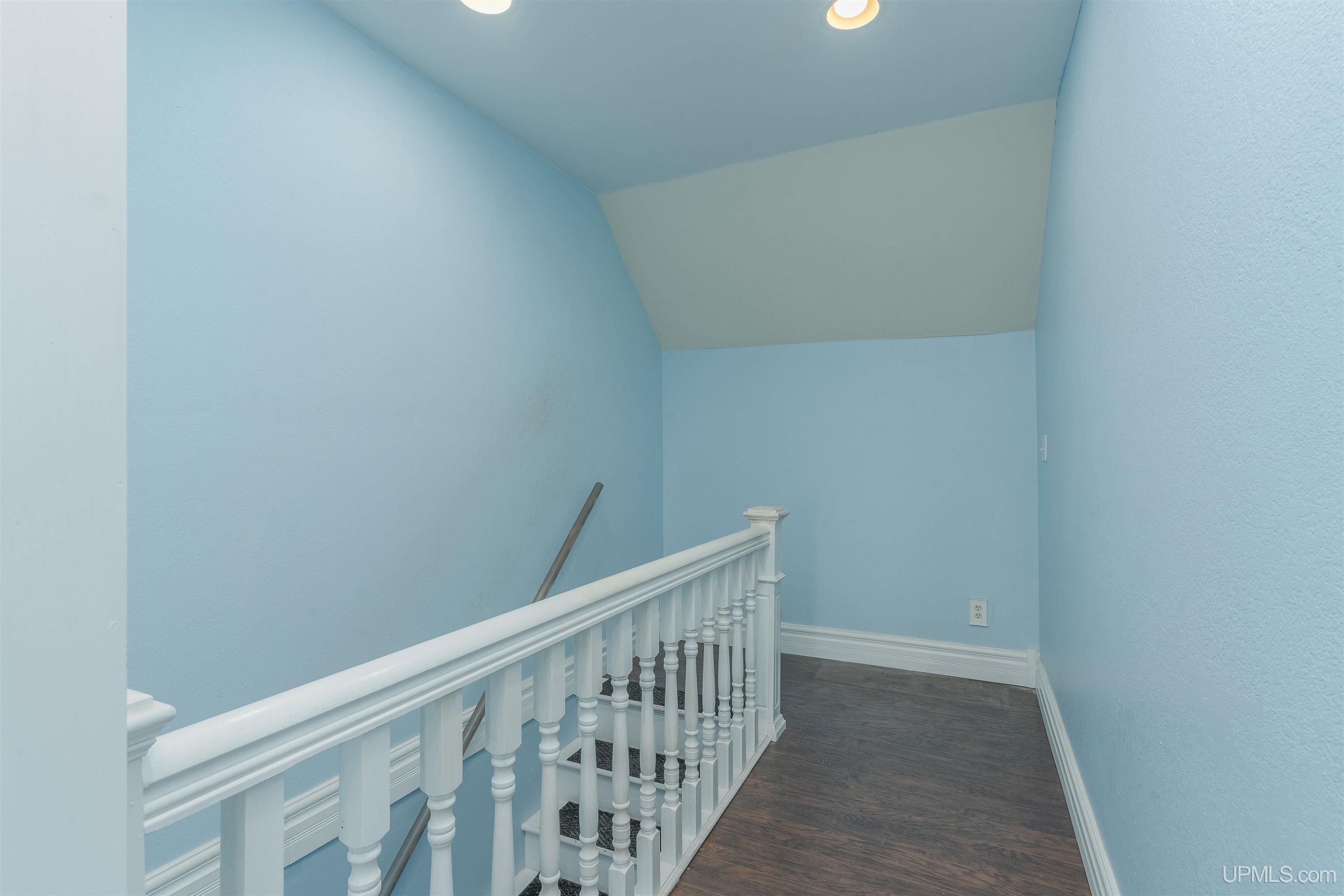 140 Sunset Shores Road Iron River, MI 49935 - Photo 14 of 61