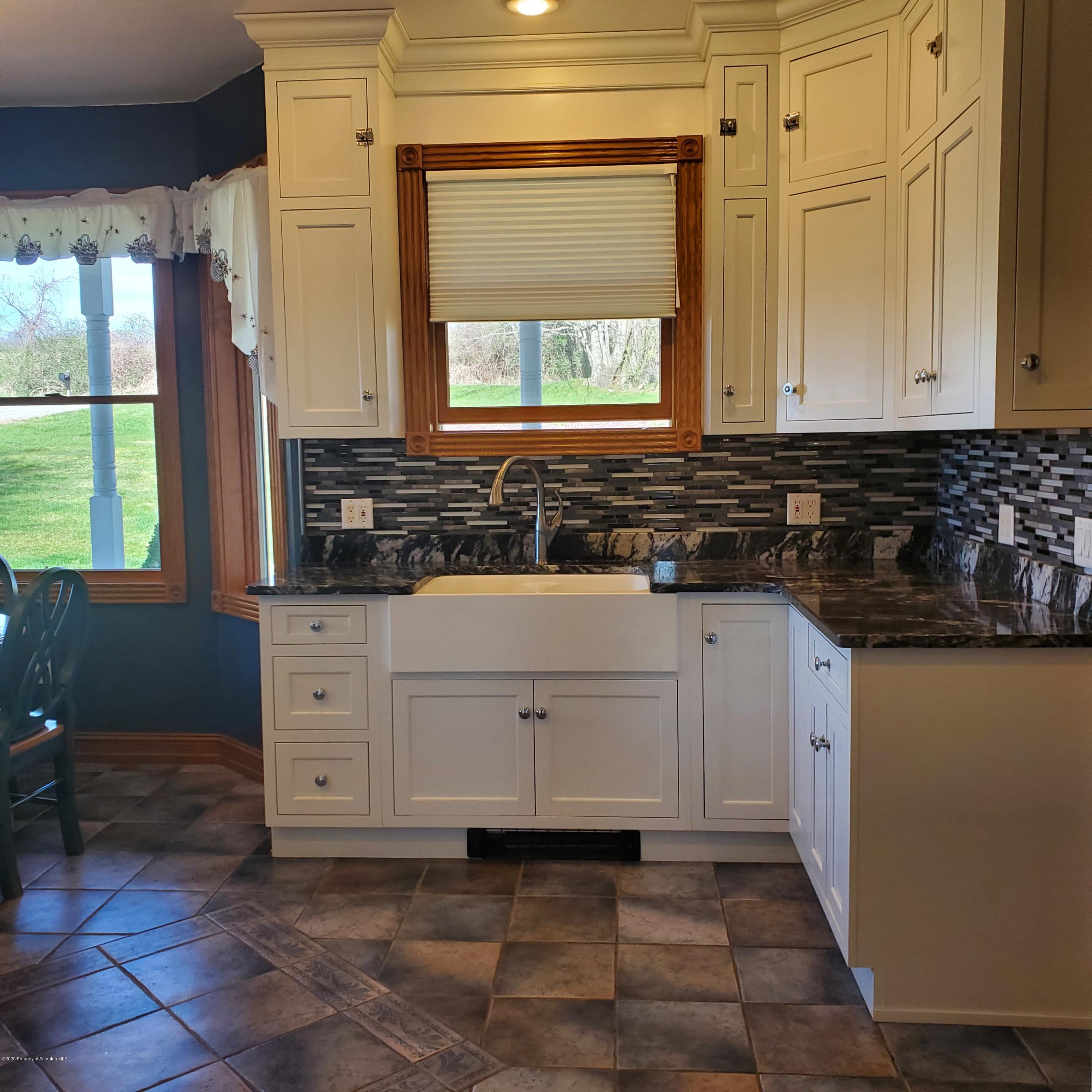 21 Pond Road Dalton, PA 18414 - Photo 18 of 55 Gallery Image 18