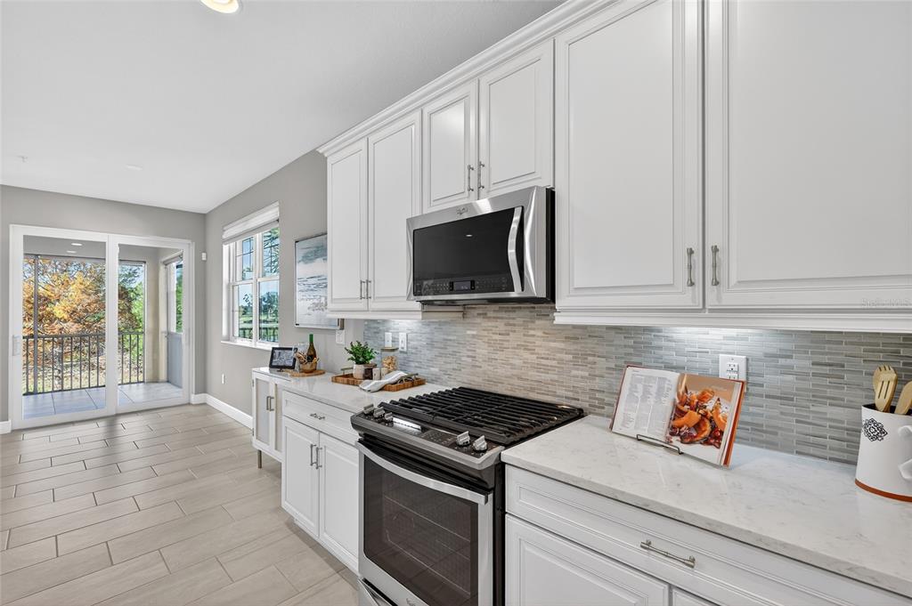 7538 Divot Loop, Unit 2D Lakewood Ranch, FL 34202 - Photo 11 of 69