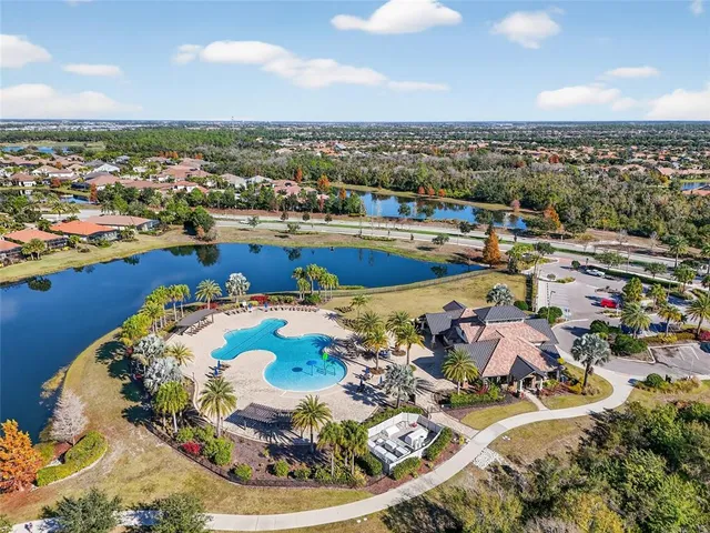 $795,000 | 7538 Divot Loop, Unit 2D, Lakewood Ranch, FL 34202