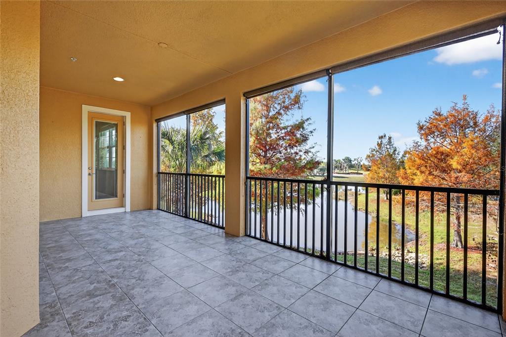 7538 Divot Loop, Unit 2D Lakewood Ranch, FL 34202 - Photo 5 of 69