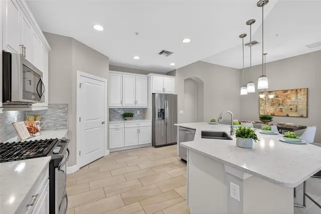 $795,000 | 7538 Divot Loop, Unit 2D, Lakewood Ranch, FL 34202