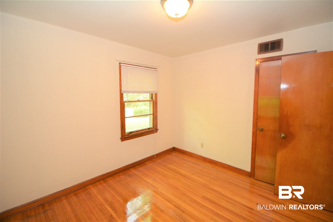 5454 Moffett Road Mobile, AL 36618 - Photo 19 of 31