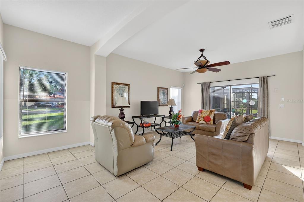 126 Summer Pl Loop Clermont, FL 34714 - Photo 5 of 57