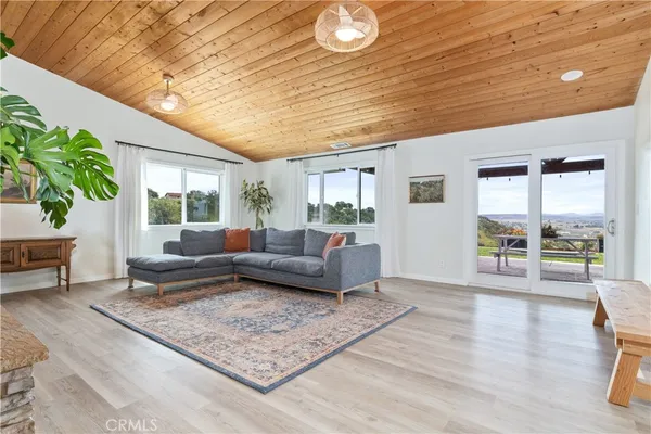 $1,150,000 | 5530 El Pharo Drive, Paso Robles, CA 93446