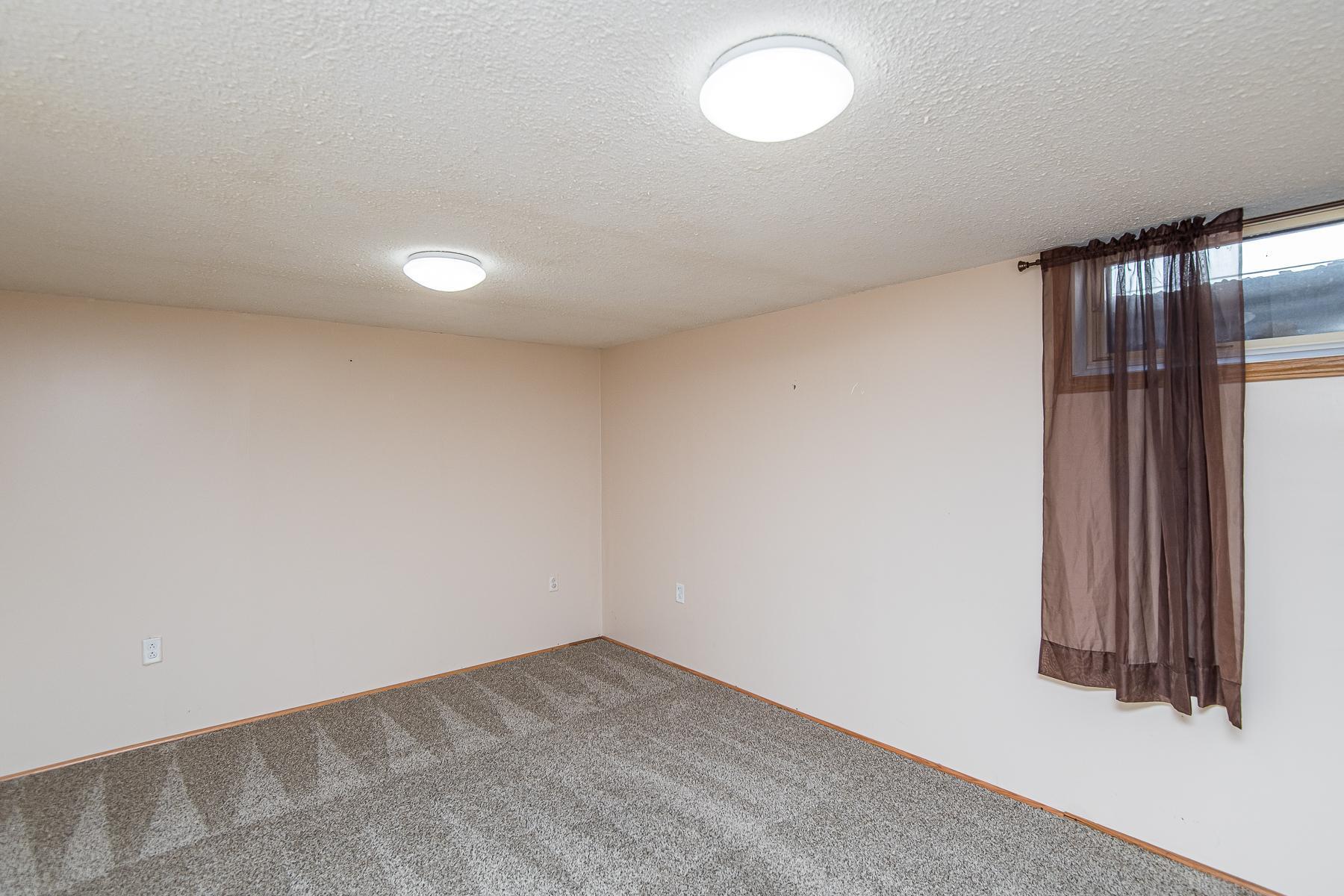 1833 34th Street Northwest Rochester, MN 55901 - Photo 20 of 27