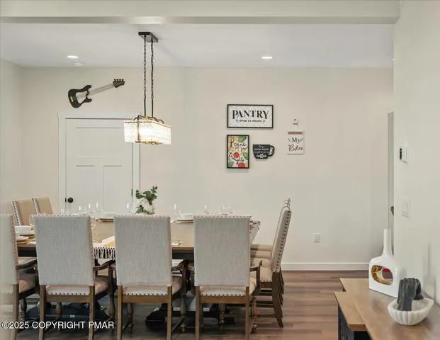 a view of a workspace with furniture