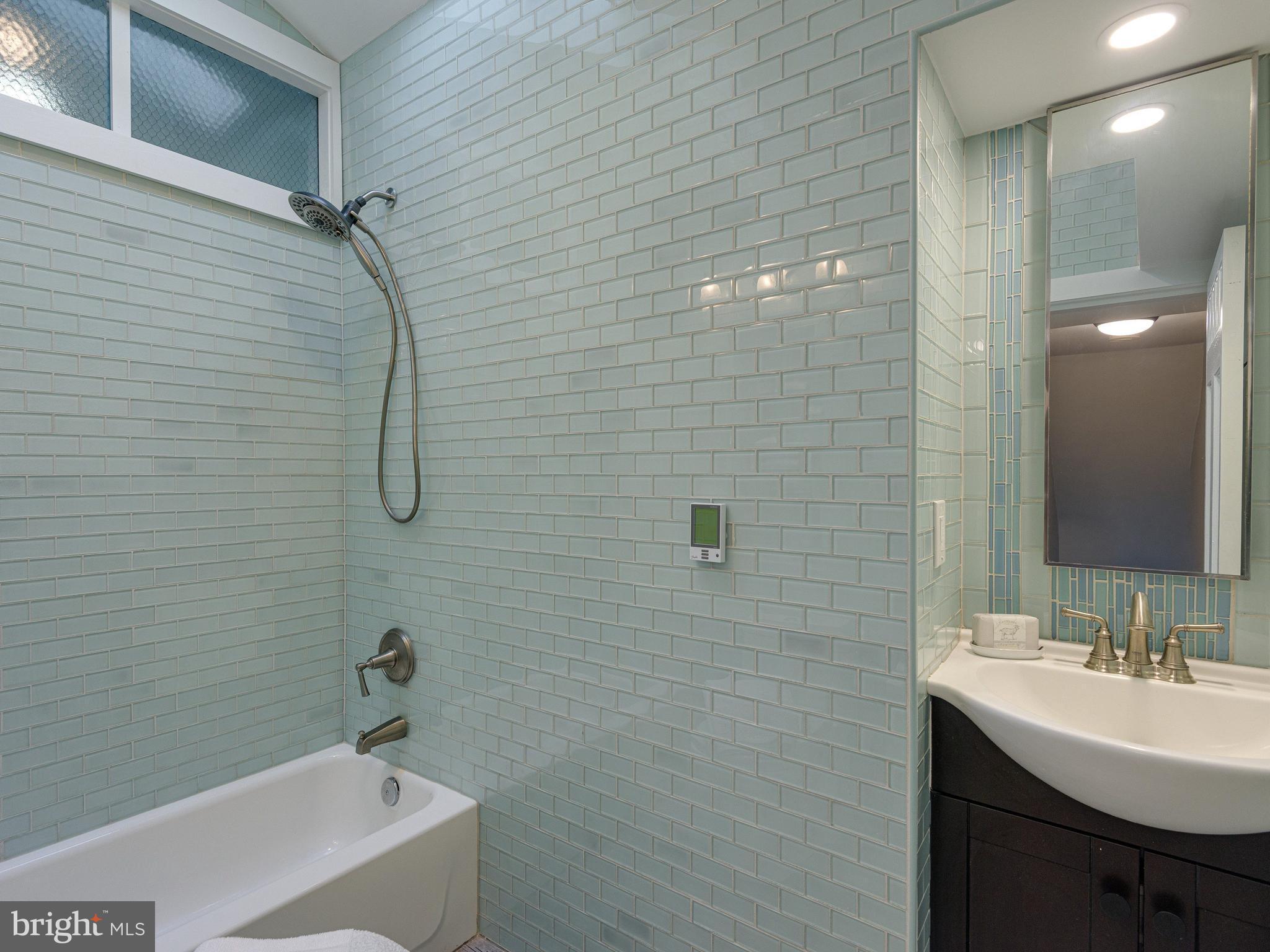 1510 State Road Phoenixville, PA 19460 - Photo 38 of 77 Second level full Bath