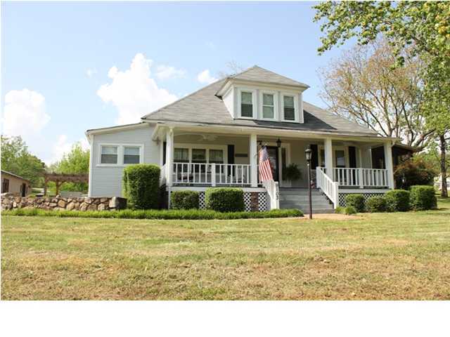 9103 North Hickory Valley Road Chattanooga, TN 37416 - Photo 1 of 19 Primary Photo