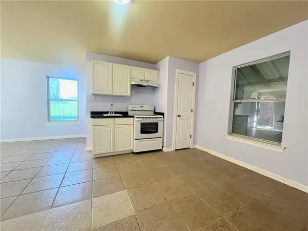 $350,000 | 421 Bear Drive, Arabi, LA 70032
