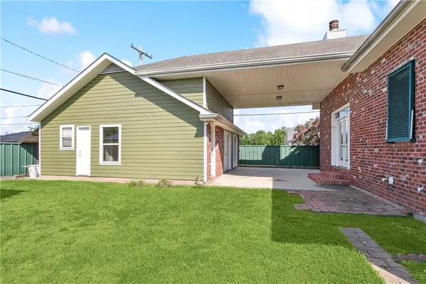 $350,000 | 421 Bear Drive, Arabi, LA 70032