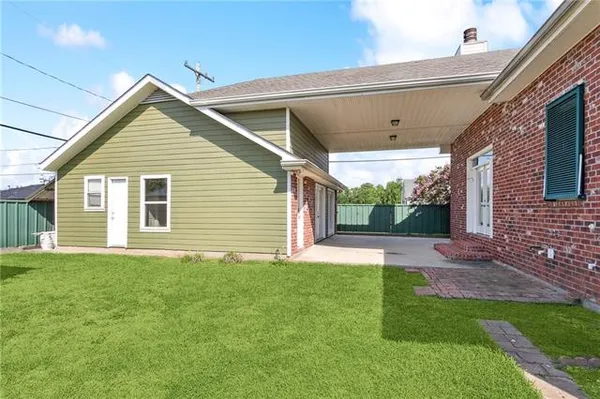 $350,000 | 421 Bear Drive, Arabi, LA 70032