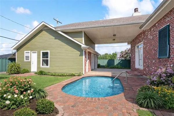 $350,000 | 421 Bear Drive, Arabi, LA 70032
