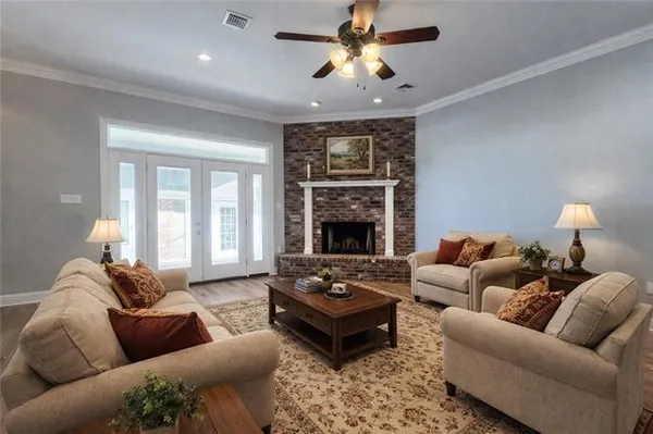 $350,000 | 421 Bear Drive, Arabi, LA 70032