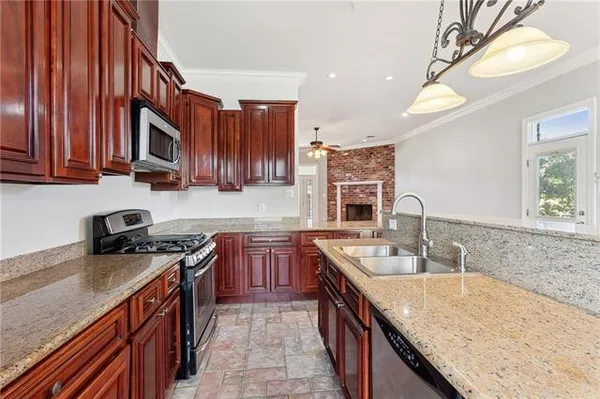 $350,000 | 421 Bear Drive, Arabi, LA 70032