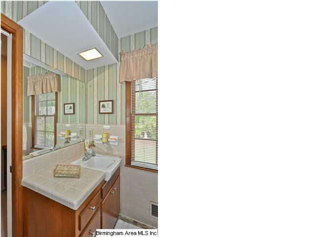 2201 Tal Brook Road Birmingham, AL 35216 - Photo 17 of 32