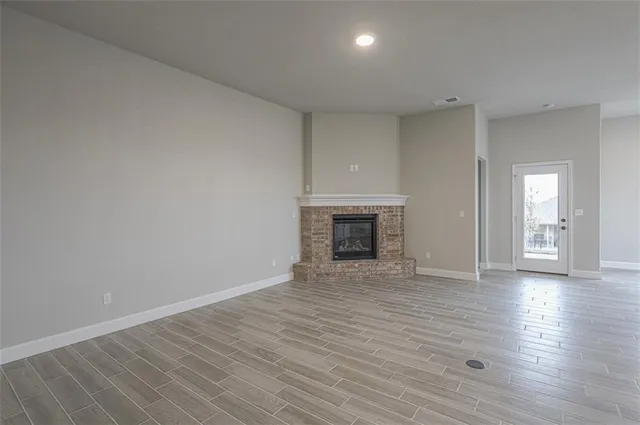 $477,000 | 8368 North Greentree Drive, Lenexa, KS 66227