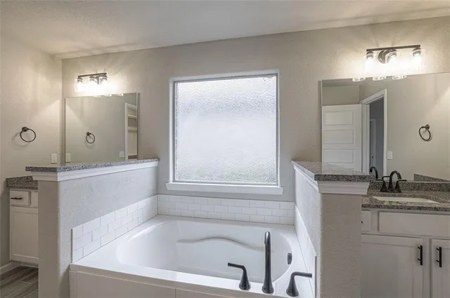 $477,000 | 8368 North Greentree Drive, Lenexa, KS 66227