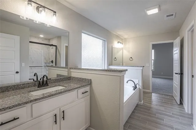 $477,000 | 8368 North Greentree Drive, Lenexa, KS 66227