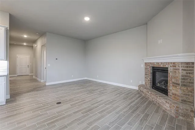 $477,000 | 8368 North Greentree Drive, Lenexa, KS 66227