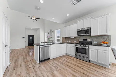 $349,900 | 26003 Amber Pearl Drive, Richmond, TX 77406
