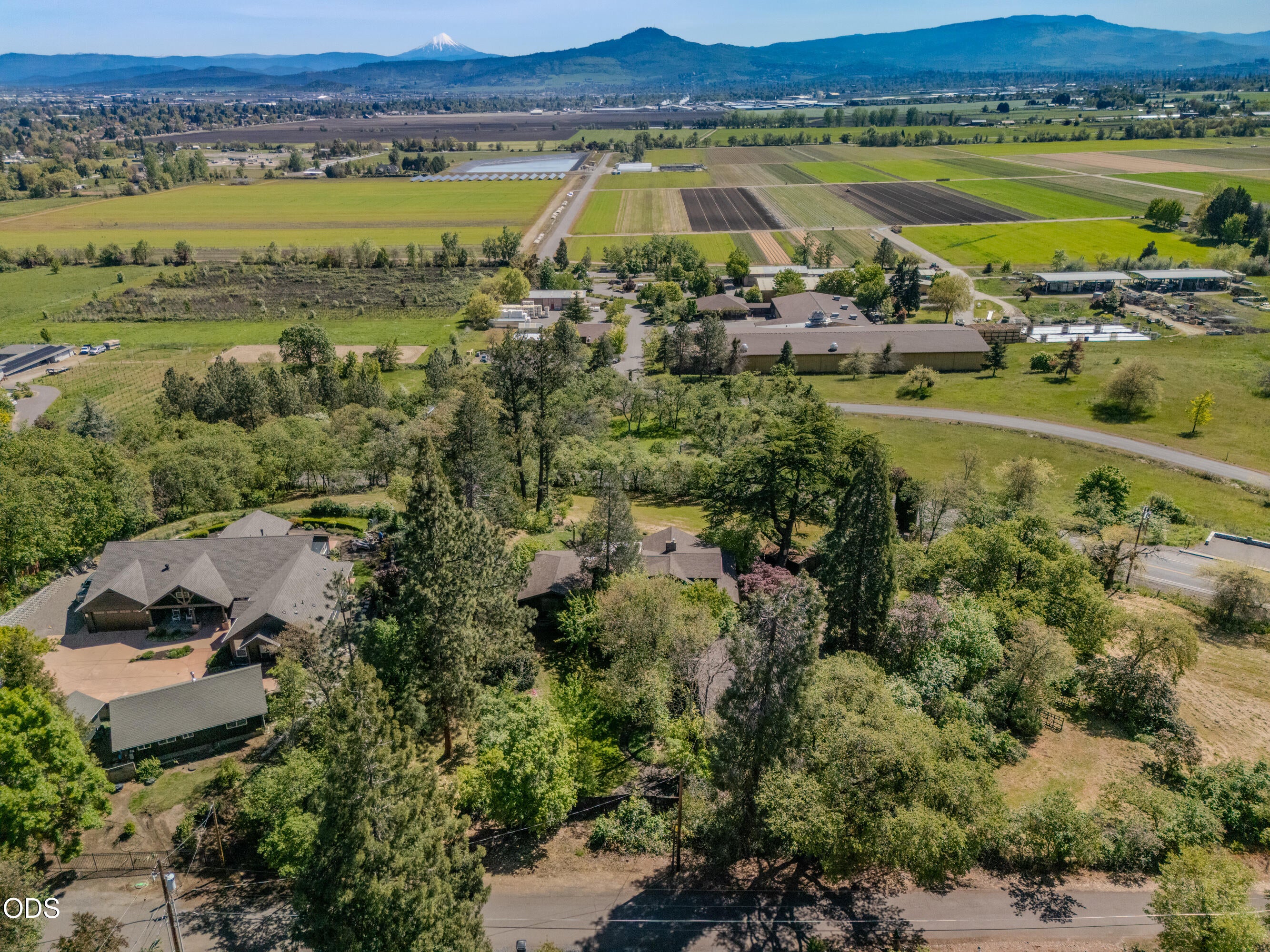 2569 Old Stage Road Medford, OR 97502 - Photo 67 of 83 Gallery Image 67