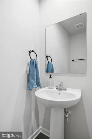 $347,499 | 139 Kensington Circle, Middletown, VA 22645