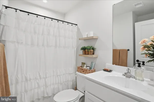 $347,499 | 139 Kensington Circle, Middletown, VA 22645