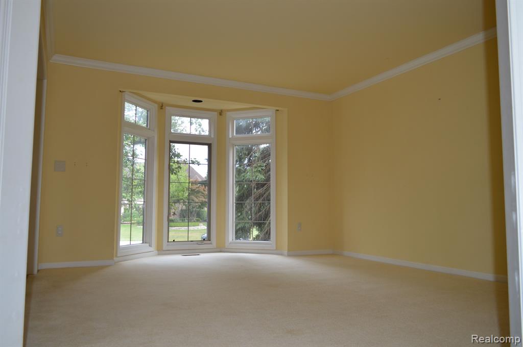 5866 Wellwood Drive Rochester, MI 48306 - Photo 10 of 25