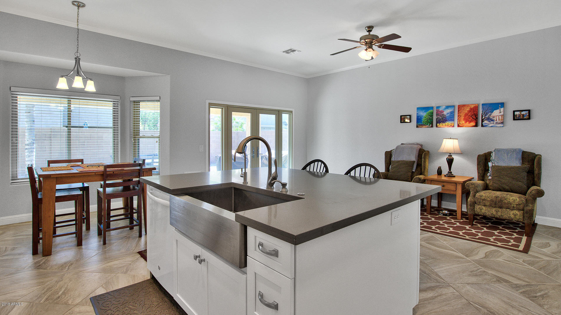 637 East Ranch Road Gilbert, AZ 85296 - Photo 10 of 34 11