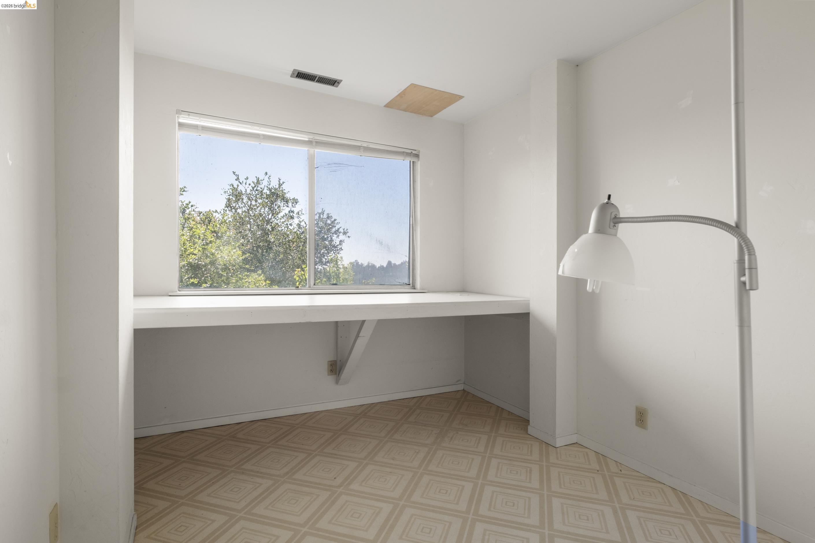 7279 Snake Road Oakland, CA 94611 - Photo 25 of 50