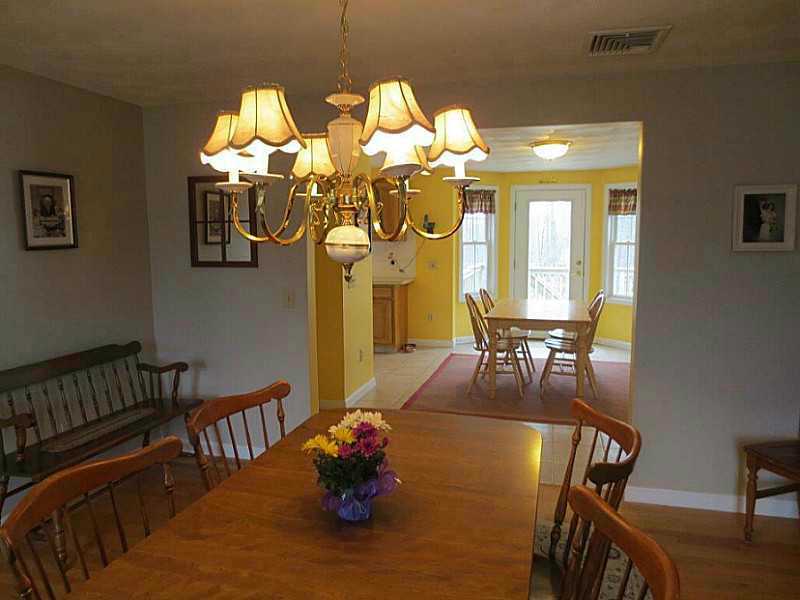 120 Trimtown Road Scituate, RI 02857 - Photo 6 of 22 Dining Area.