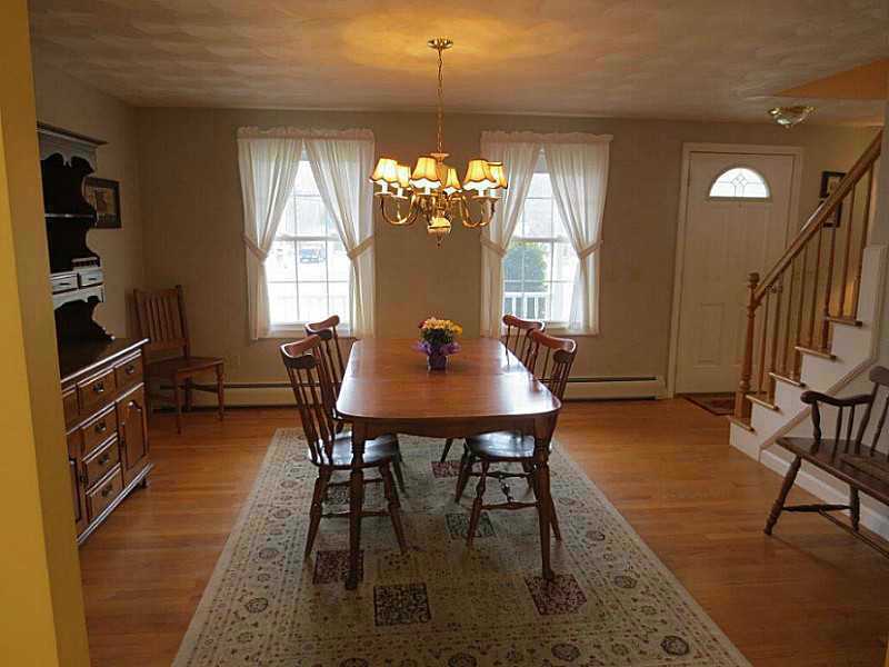 120 Trimtown Road Scituate, RI 02857 - Photo 7 of 22 Dining Area.