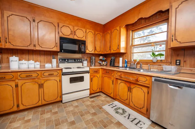 $214,500 | 123 Swain Avenue, Boiling Springs, SC 29316