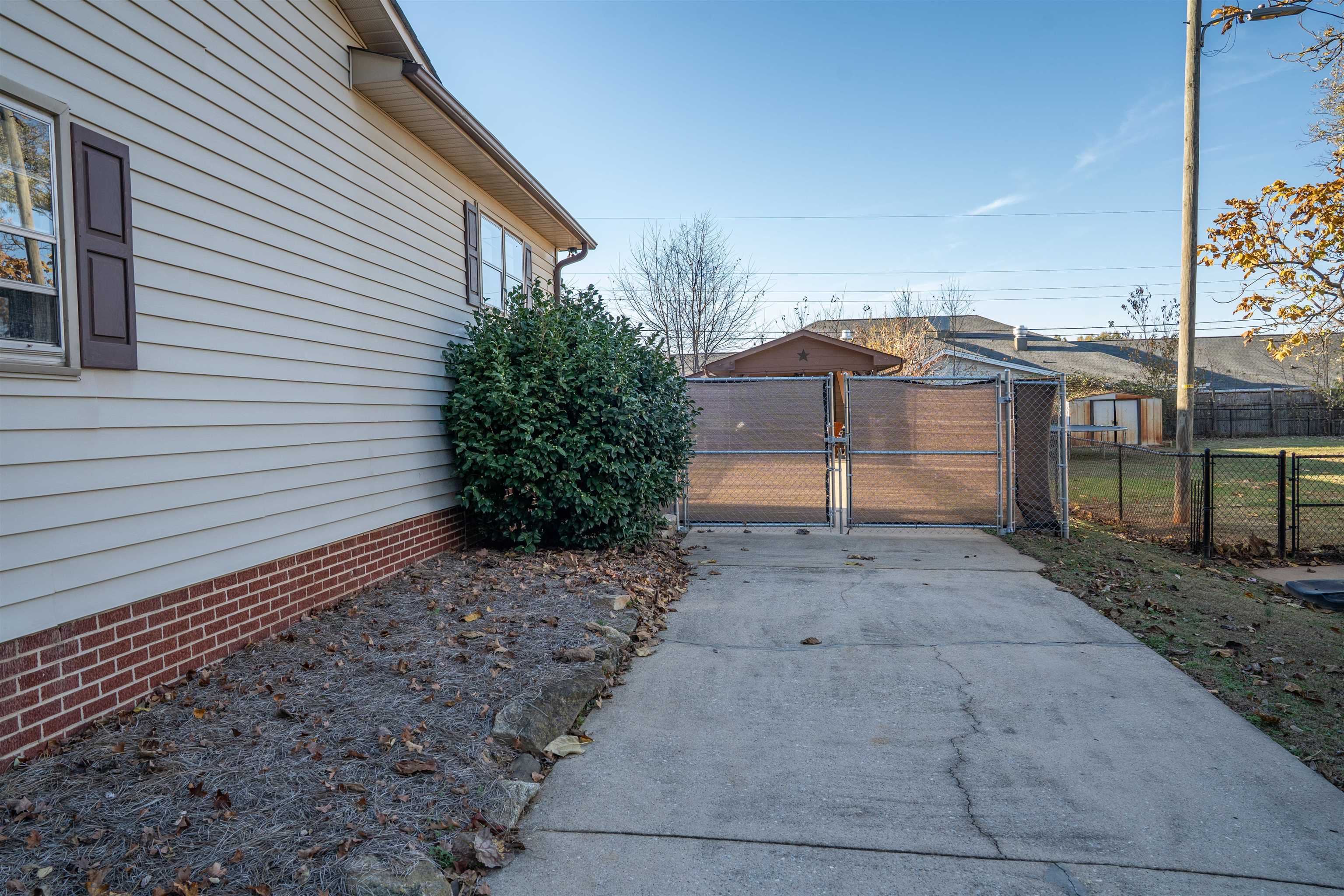 123 Swain Avenue Boiling Springs, SC 29316 - Photo 2 of 35