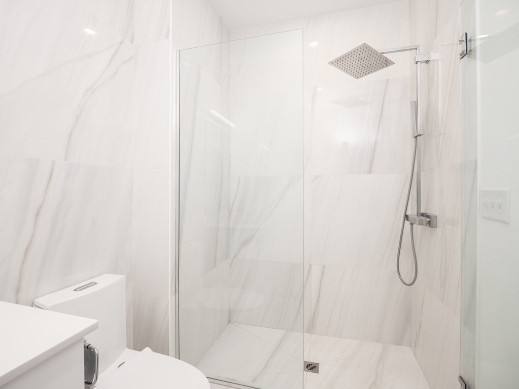 340 West 2nd Street, Unit 19 Boston, MA 02127 - Photo 18 of 38