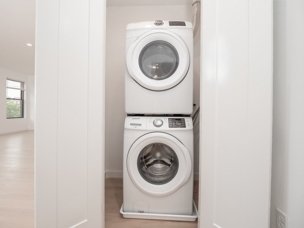 340 West 2nd Street, Unit 19 Boston, MA 02127 - Photo 27 of 38