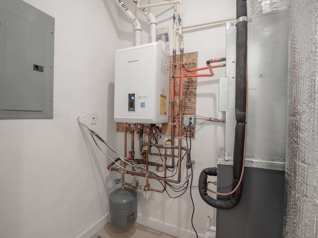 340 West 2nd Street, Unit 19 Boston, MA 02127 - Photo 28 of 38