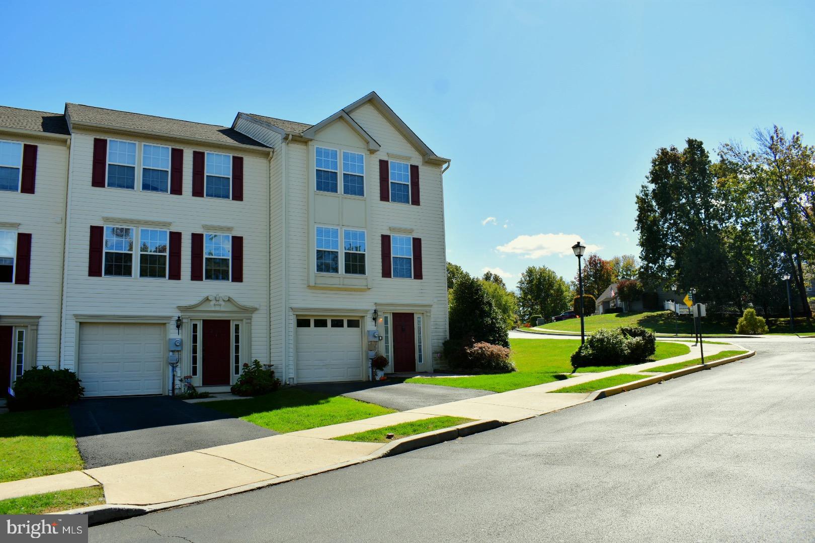 2905 Orchard View Road Reading, PA 19606 - Photo 1 of 35