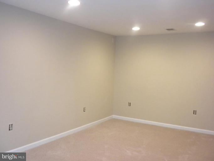 2413 Albot Road Reston, VA 20191 - Photo 18 of 24 Recreation Room