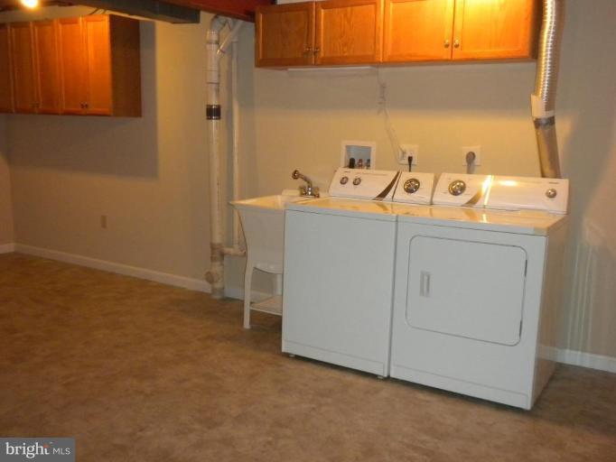 2413 Albot Road Reston, VA 20191 - Photo 19 of 24 Laundry Area 1
