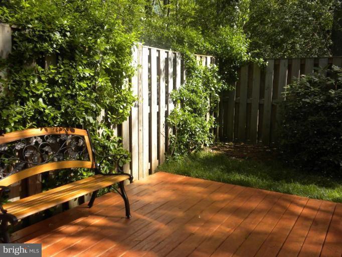 2413 Albot Road Reston, VA 20191 - Photo 20 of 24 Deck