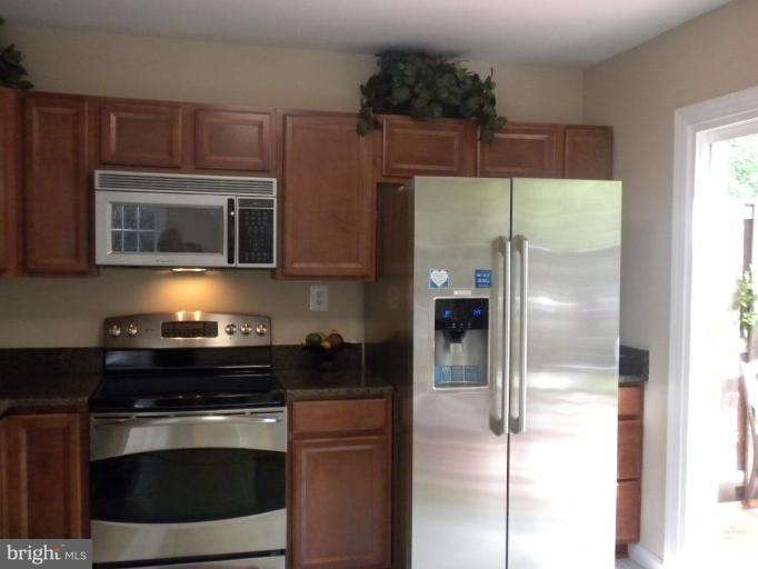2413 Albot Road Reston, VA 20191 - Photo 3 of 24 Kitchen #3